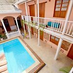Room In Guest Room - Ca-6 Gethsemane Room With Breakfast Included And Wifi